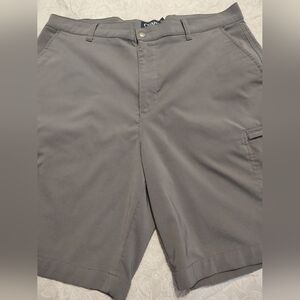 Chaps Stretch Men's Shorts. Size 36" Waist 9" Inseam.  Gray Colored..